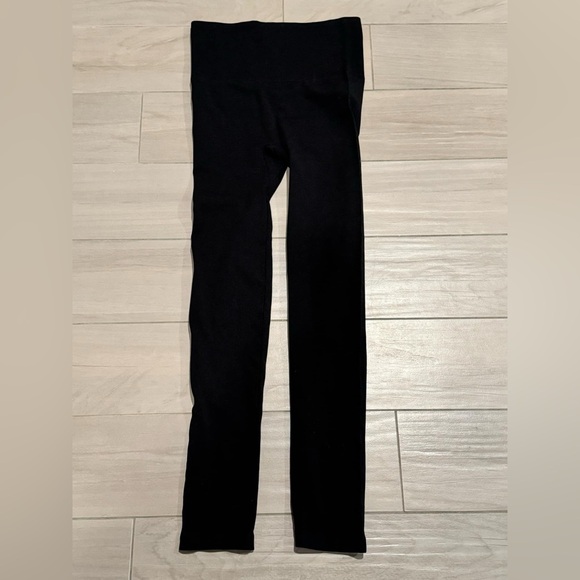 Blissful benefits Black Leggings LARGE / XL - Picture 2 of 3